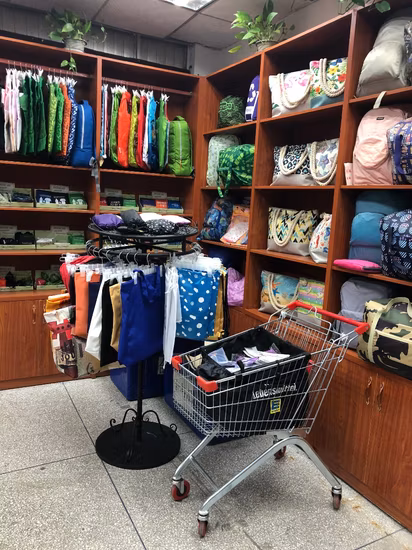 Атласная пляжная сумка из RPET на шнурке, 5 цветов, 1 боковая шелковая печать, экологически чистая многоразовая сумка для покупок